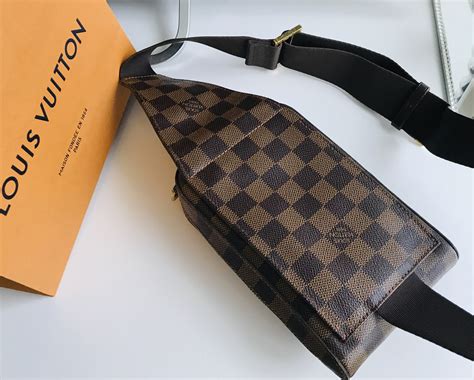 louis vuitton crossbody bag with chain|crossbody bags Louis Vuitton men's.